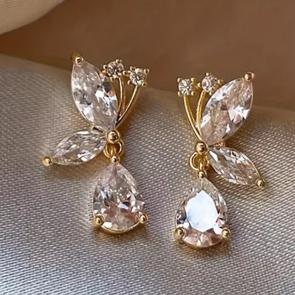 Rhinestone Drop Earrings